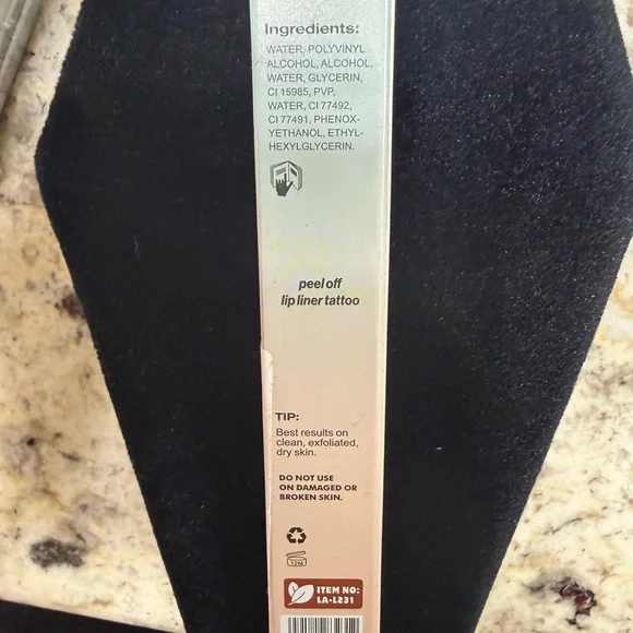 Olibolla Peel-Off Lip Liner Tattoo Set Brand New 3 Colors - Picture 2 of 3